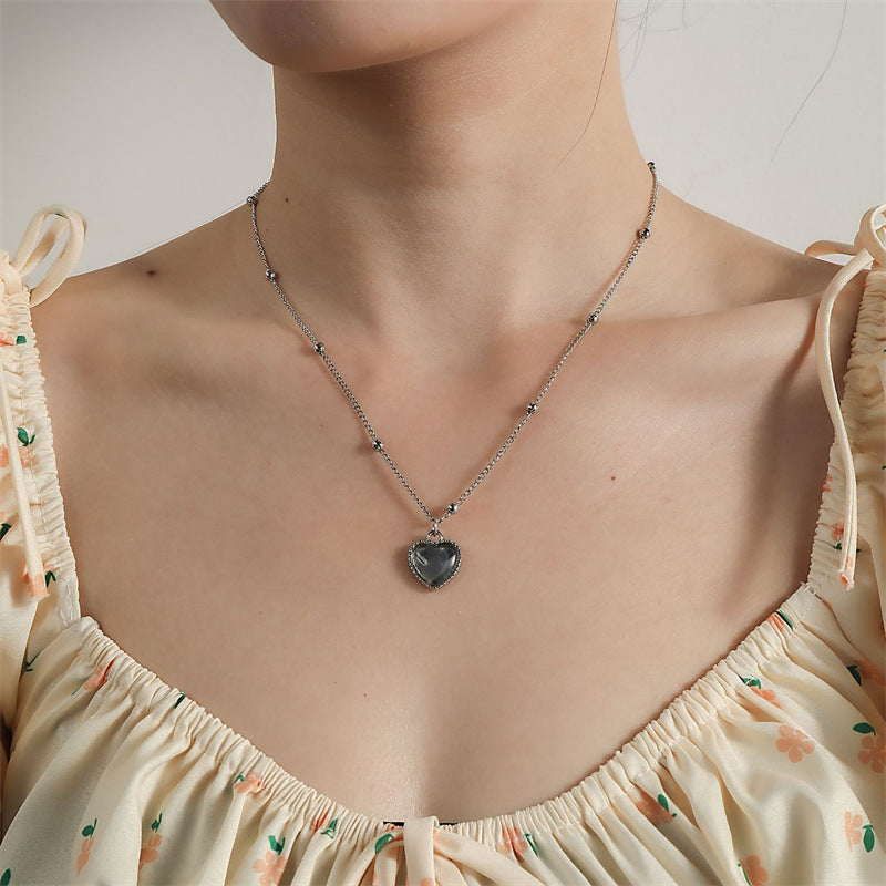 Color-Changing Mood Heart Necklace