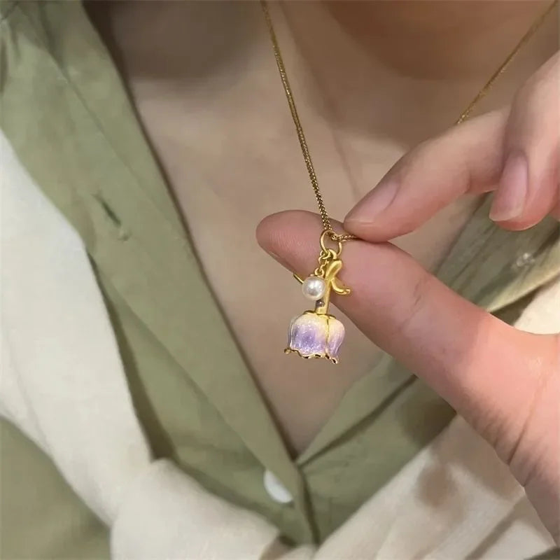 Tulip Flower Bud Pearl Pendant Necklace