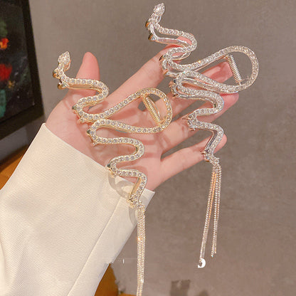 Wavy Diamond Fringe Claw Clip