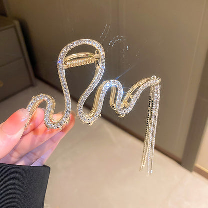 Wavy Diamond Fringe Claw Clip