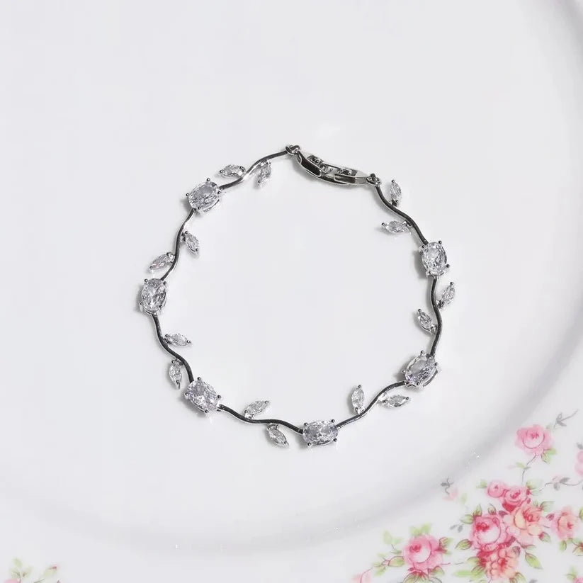 Elegant Crystal Flower Bracelet for Women